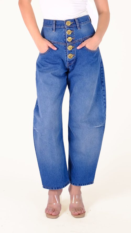 Mary s/w fade out SALT & PEPPER